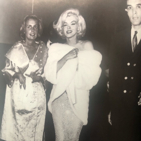 Vogue MARCH 2003 JULIANNE MOORE MINT condition - Picture 11 of 14